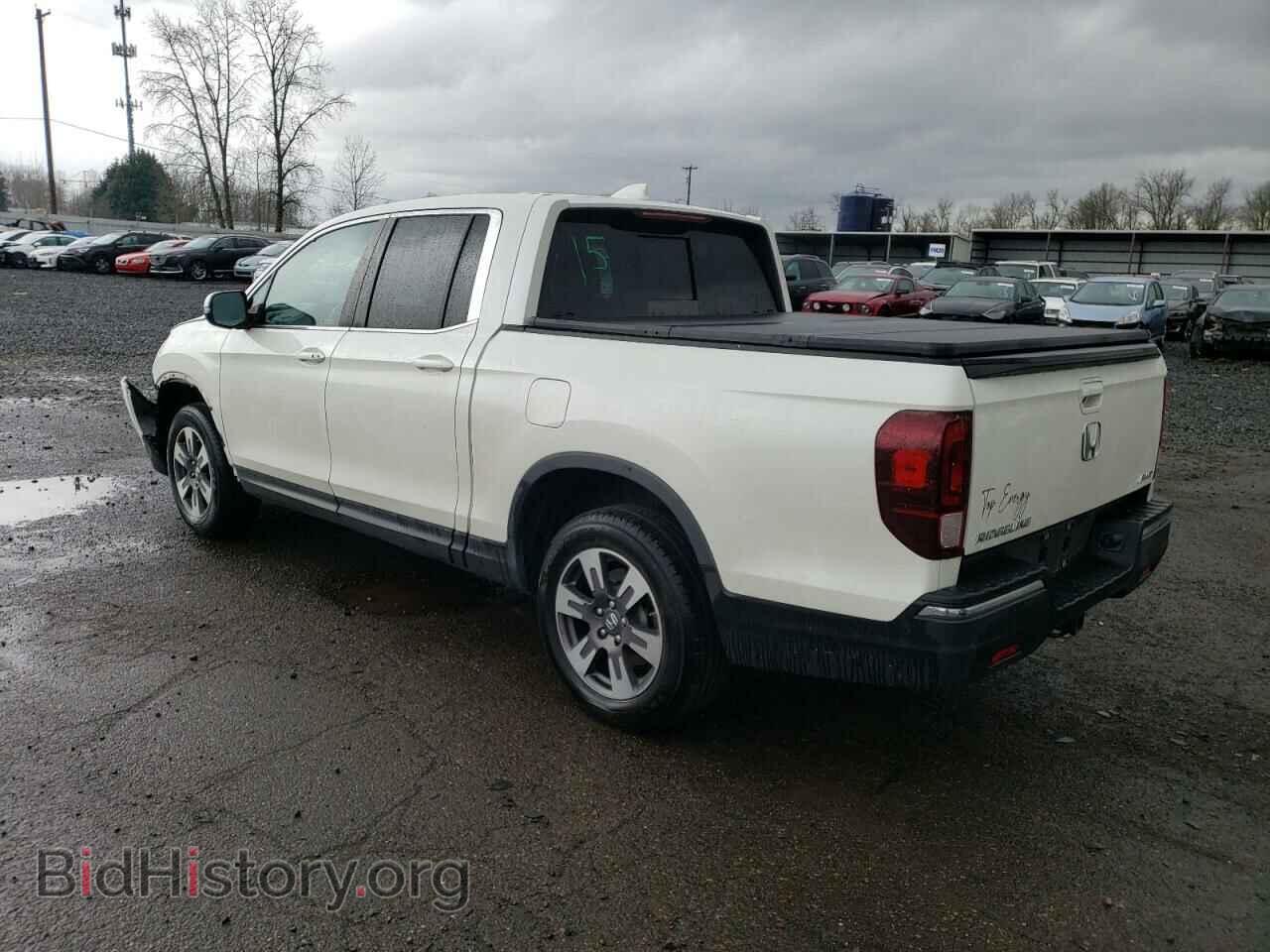 2019 HONDA RIDGELINE - VIN: 5FPYK3F63KB006493 - Фото 2