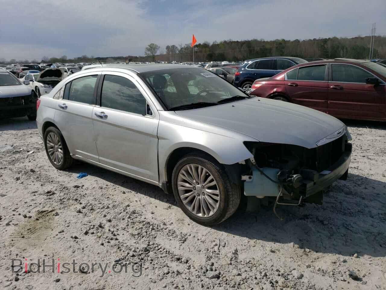 2011 CHRYSLER 200 - VIN: 1C3BC2FG6BN575584 - Фото 4