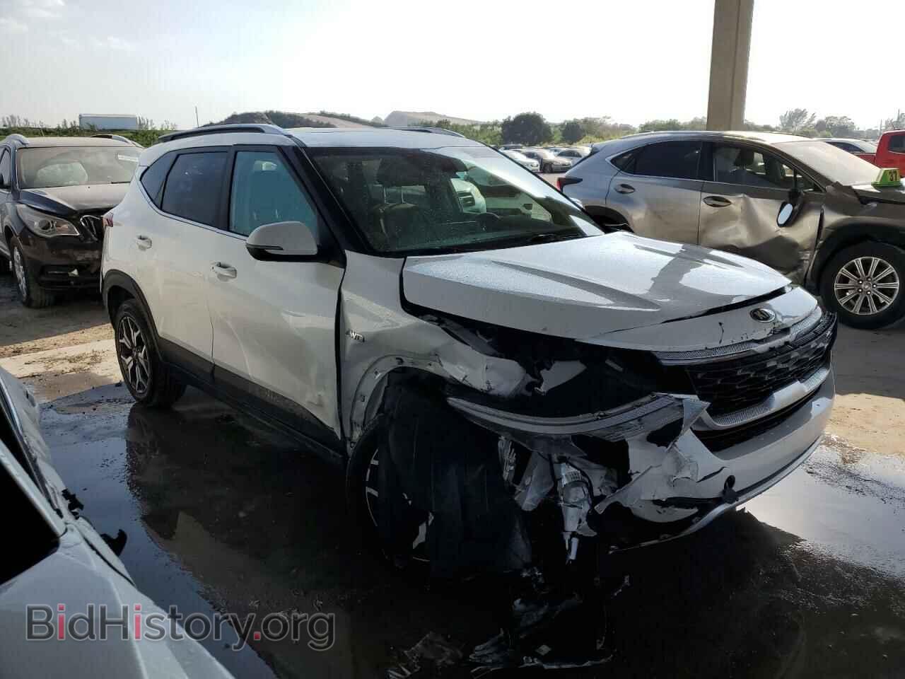 2021 KIA SELTOS - VIN: KNDERCAA9M7106481 - Фото 4