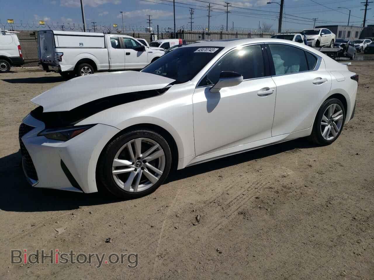 Фотография JTHCA1D27M5113429 - LEXUS IS 2021