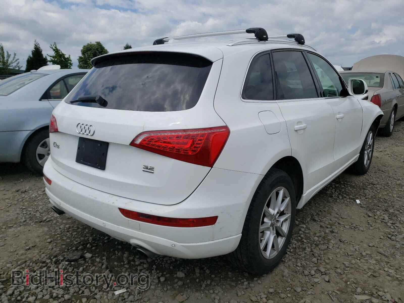 2010 AUDI Q5 - VIN: WA1CKAFP2AA009662 - Фото 4