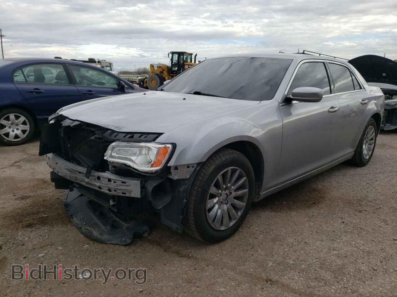 Фотография 2C3CCAAG9EH380629 - CHRYSLER 300 2014