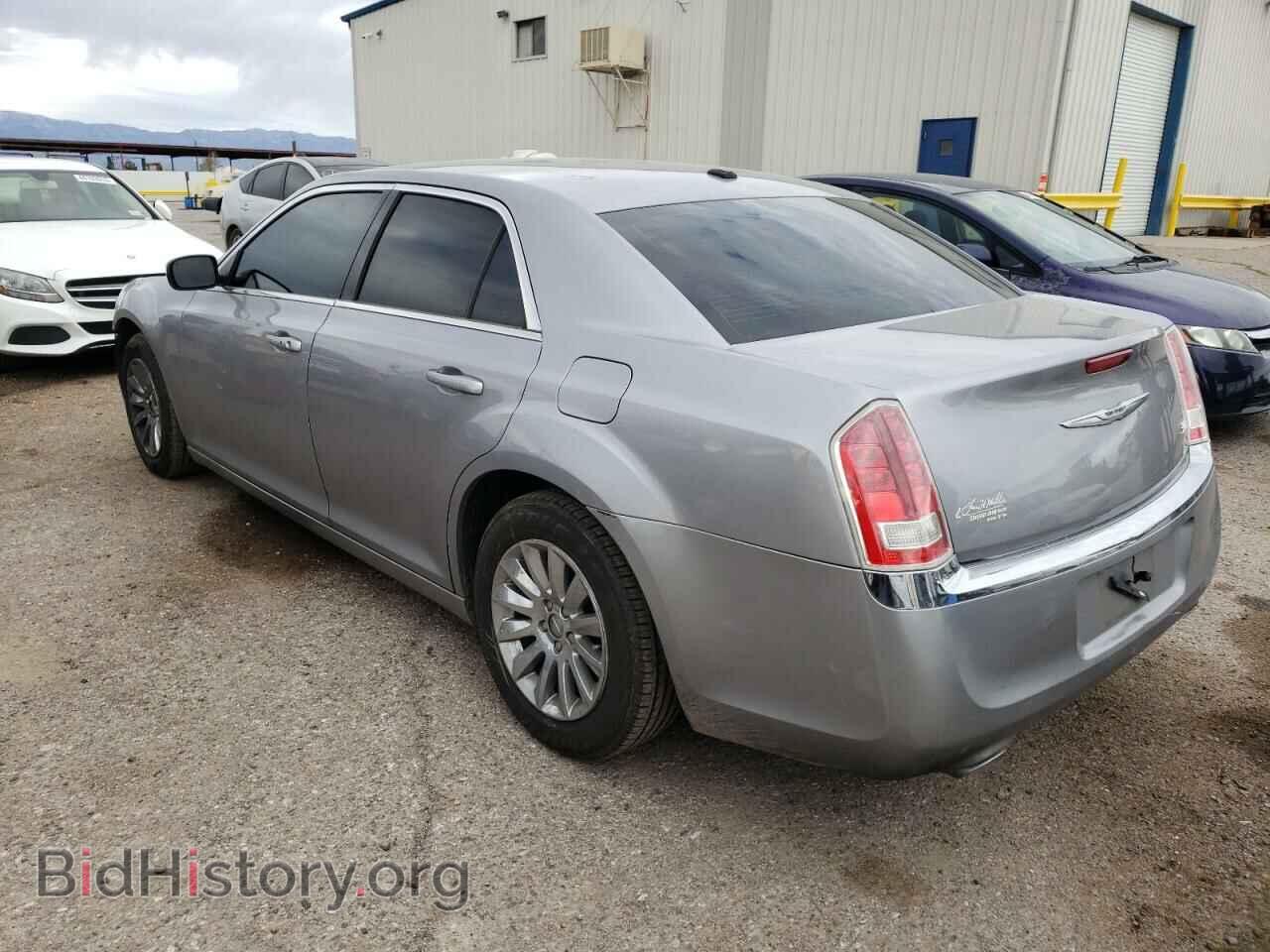 2014 CHRYSLER 300 - VIN: 2C3CCAAG9EH380629 - Фото 2