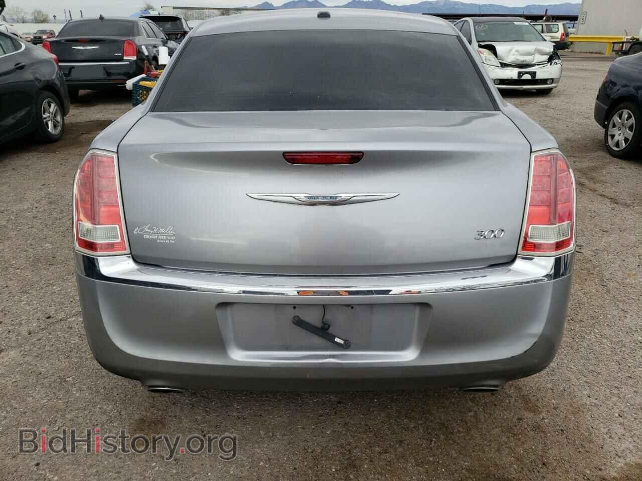 2014 CHRYSLER 300 - VIN: 2C3CCAAG9EH380629 - Фото 6