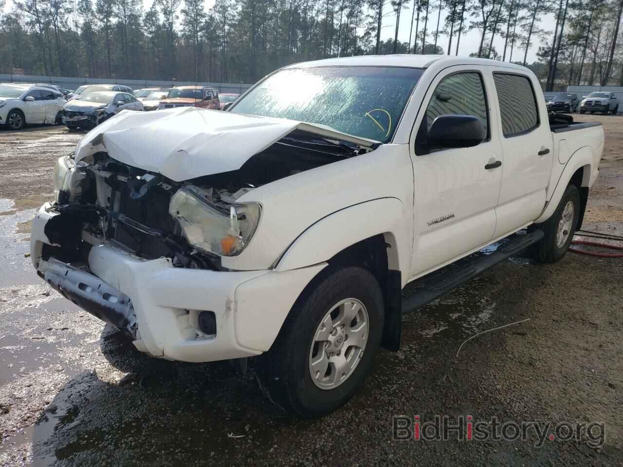 Photo 5TFJX4GN9FX040702 - TOYOTA TACOMA 2015