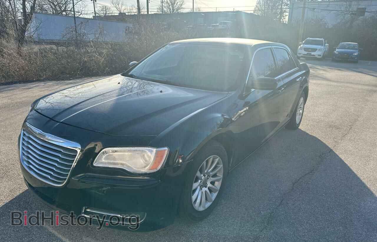 2013 CHRYSLER 300 - VIN: 2C3CCAAG8DH548002 - Фото 2
