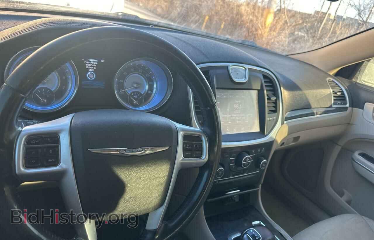 2013 CHRYSLER 300 - VIN: 2C3CCAAG8DH548002 - Фото 9