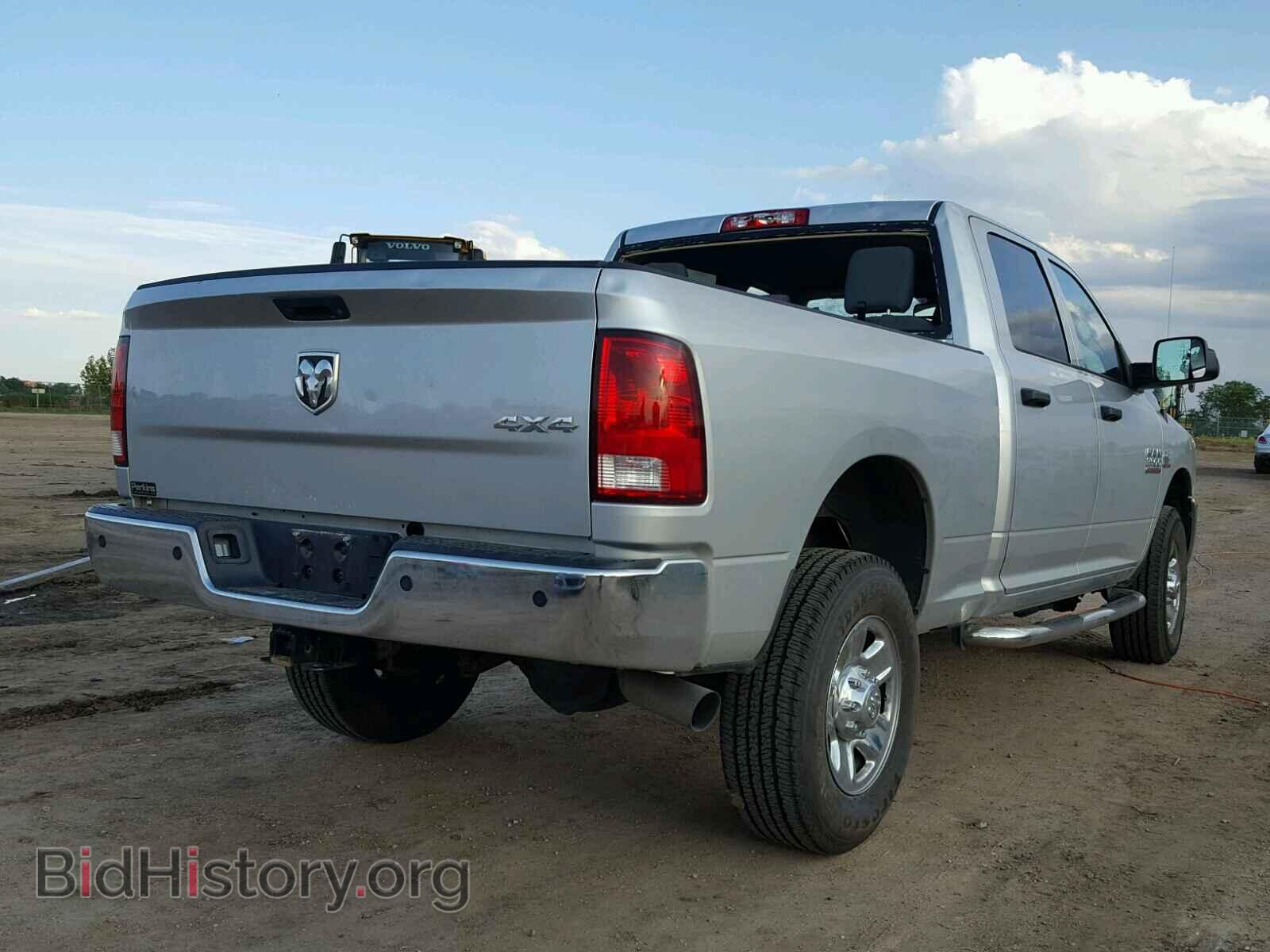 2015 RAM 3500 ST - VIN: 3C63R3CL0FG690211 - Фото 4