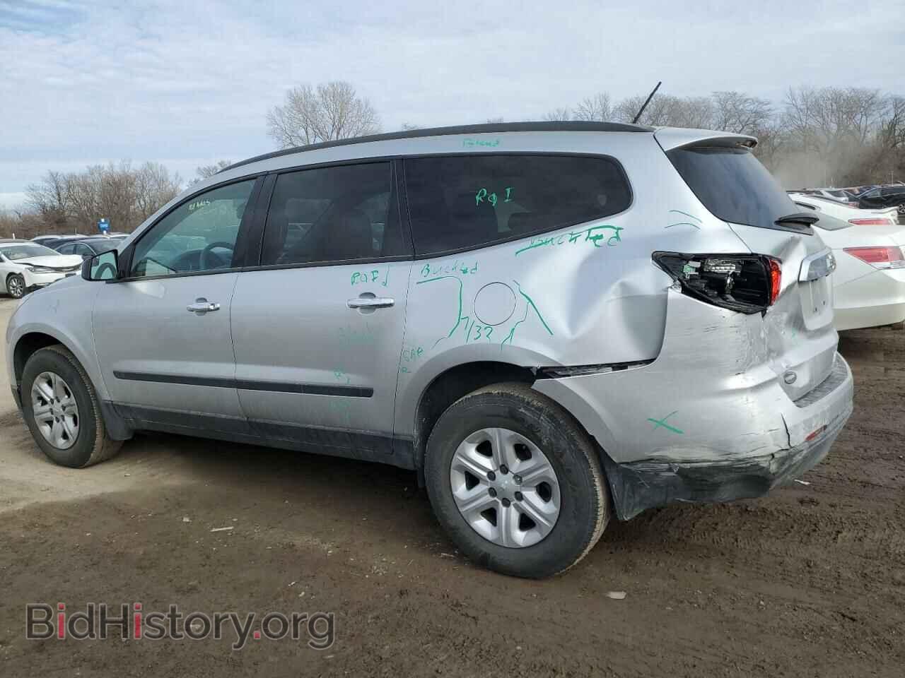 2014 CHEVROLET TRAVERSE - VIN: 1GNKRFED7EJ171480 - Фото 2