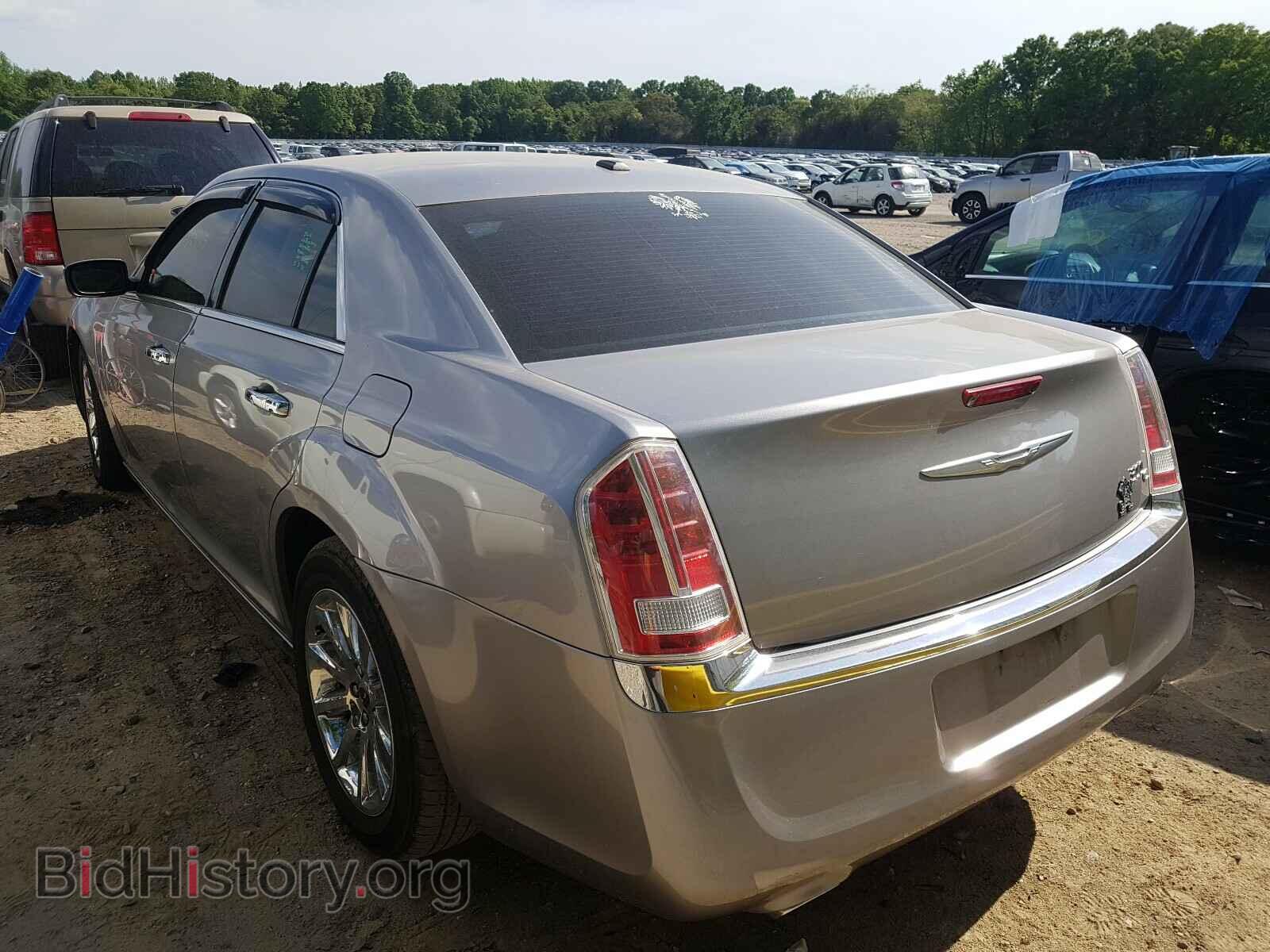 2013 CHRYSLER 300 - VIN: 2C3CCAET3DH572280 - Фото 3
