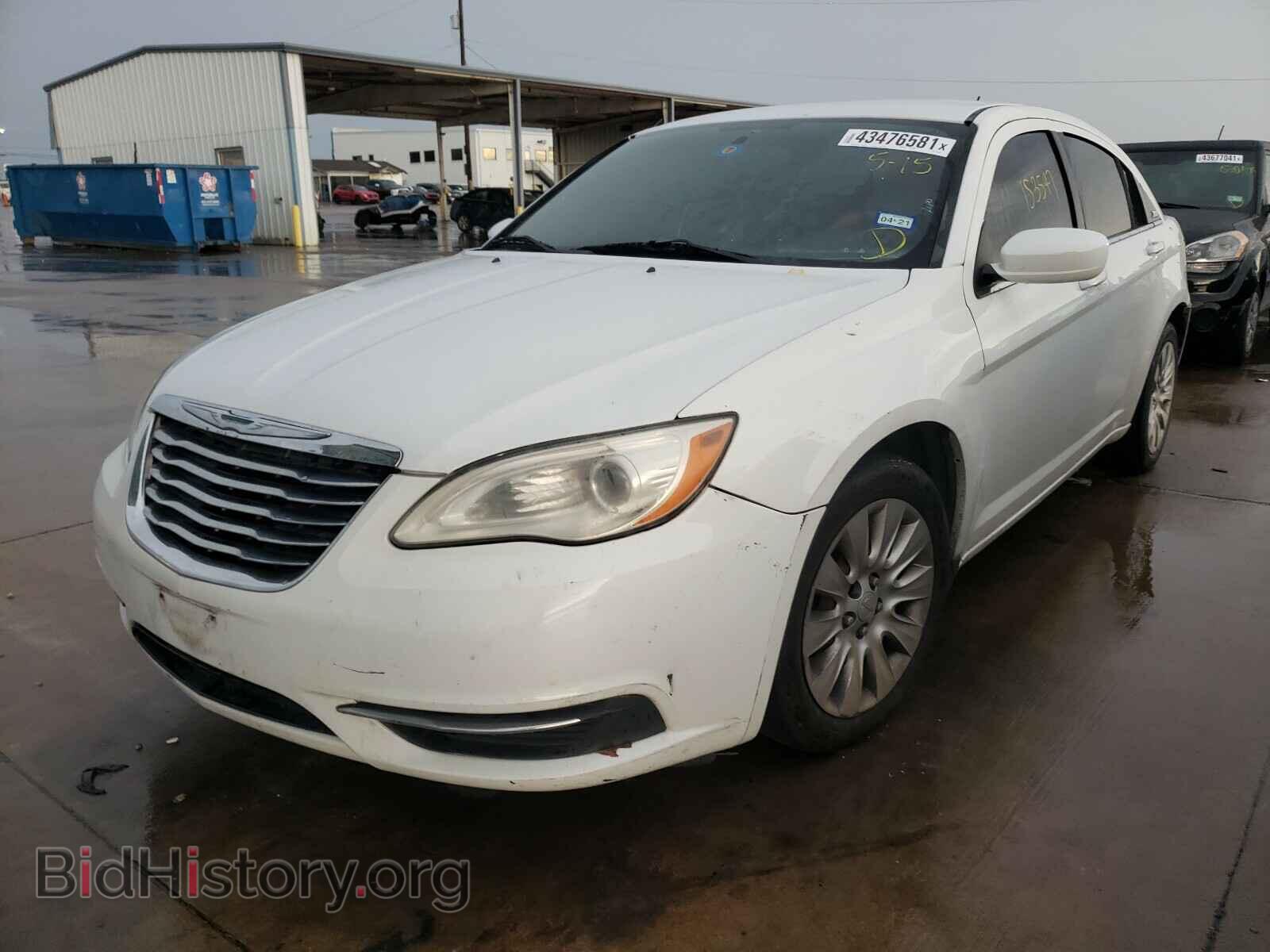 2012 CHRYSLER 200 - VIN: 1C3CCBABXCN105365 - Фото 2