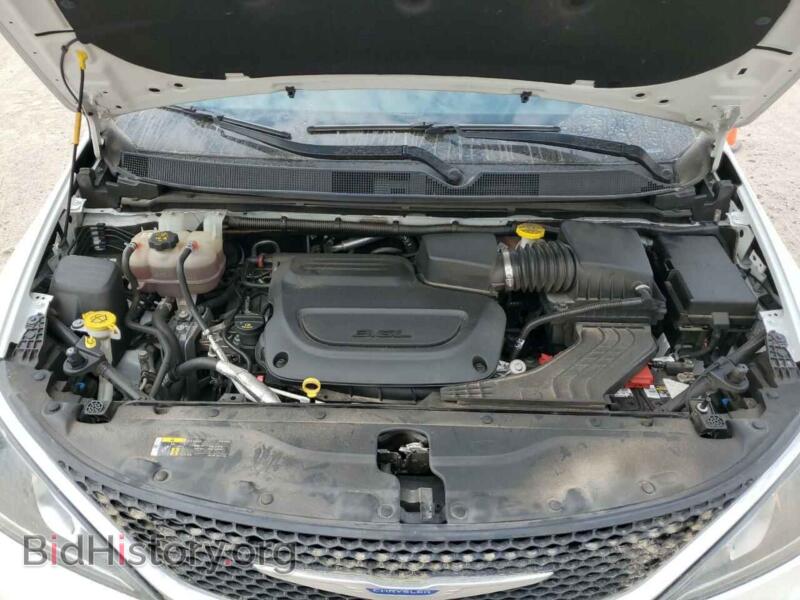 2019 Chrysler PACIFICA (VIN 2C4RC1FG4KR525547) — фото 12 из 14