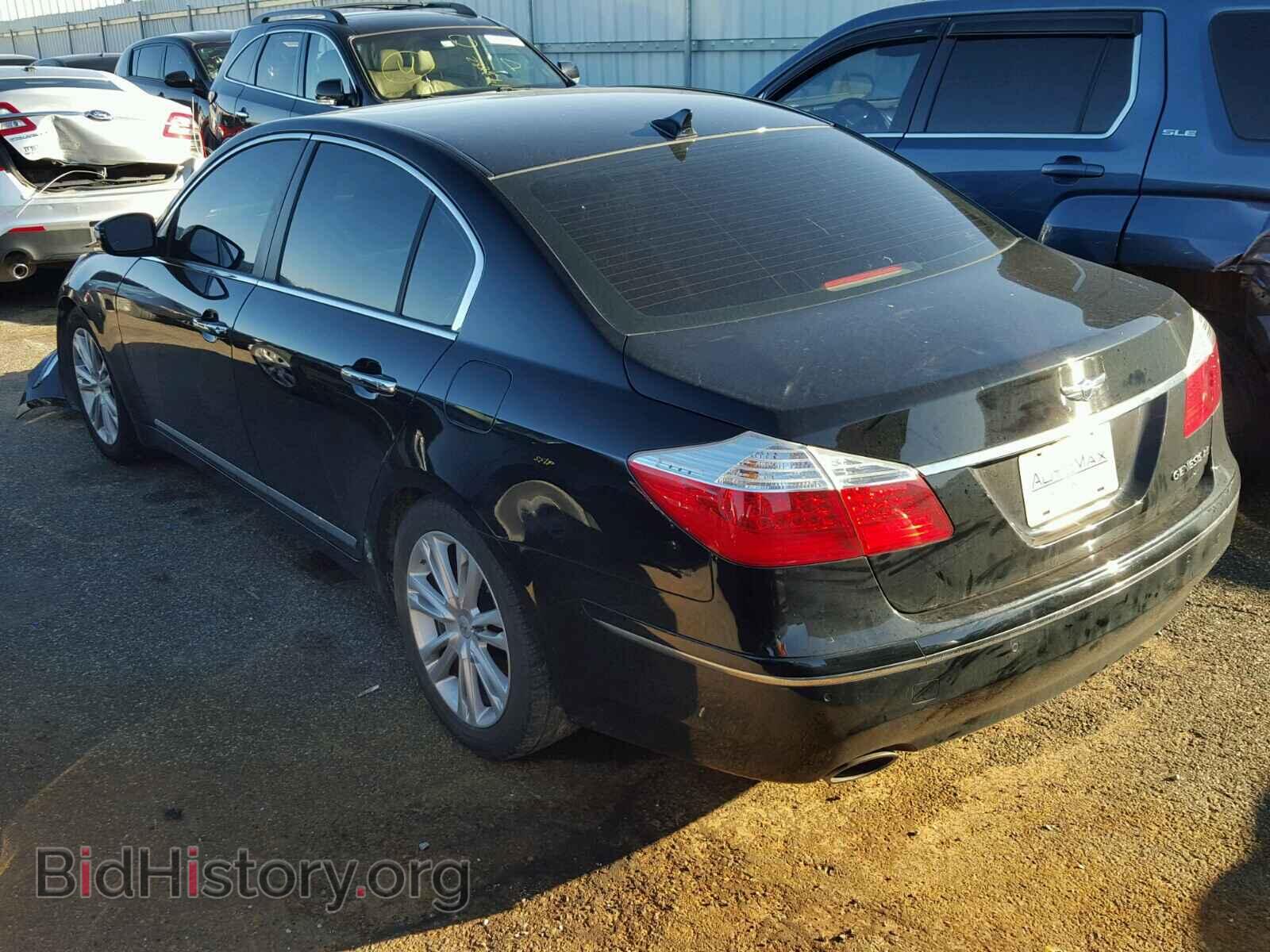 2009 HYUNDAI GENESIS - VIN: KMHGC46FX9U031864 - Фото 2