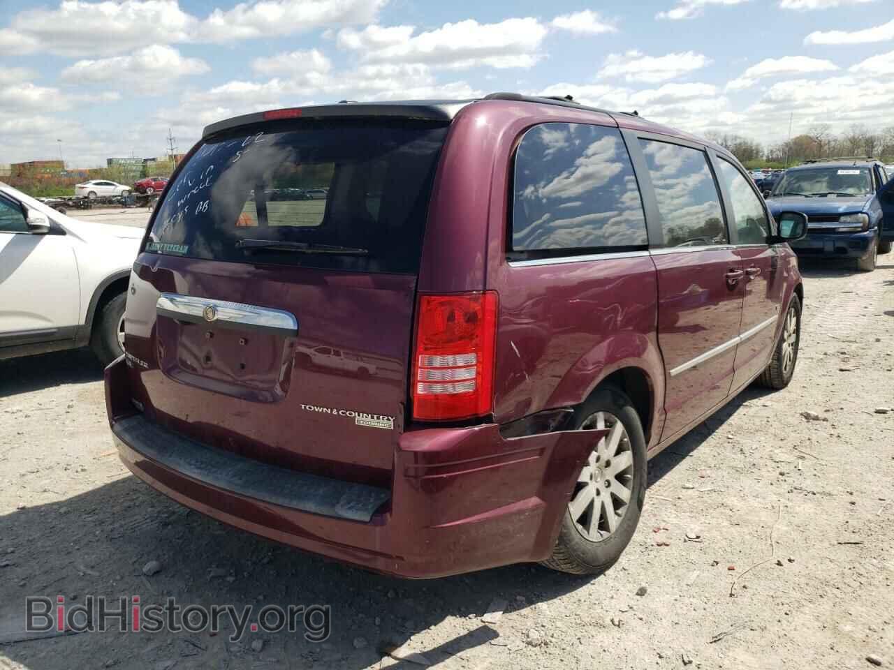2009 CHRYSLER MINIVAN - VIN: 2A8HR54X39R633603 - Фото 4