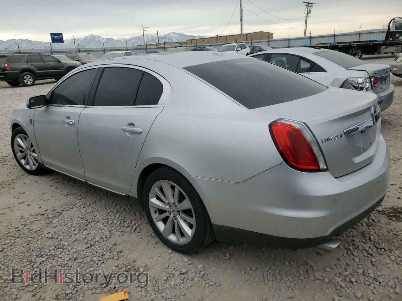 2011 LINCOLN MKS - VIN: 1LNHL9FT8BG614381 - Фото 2