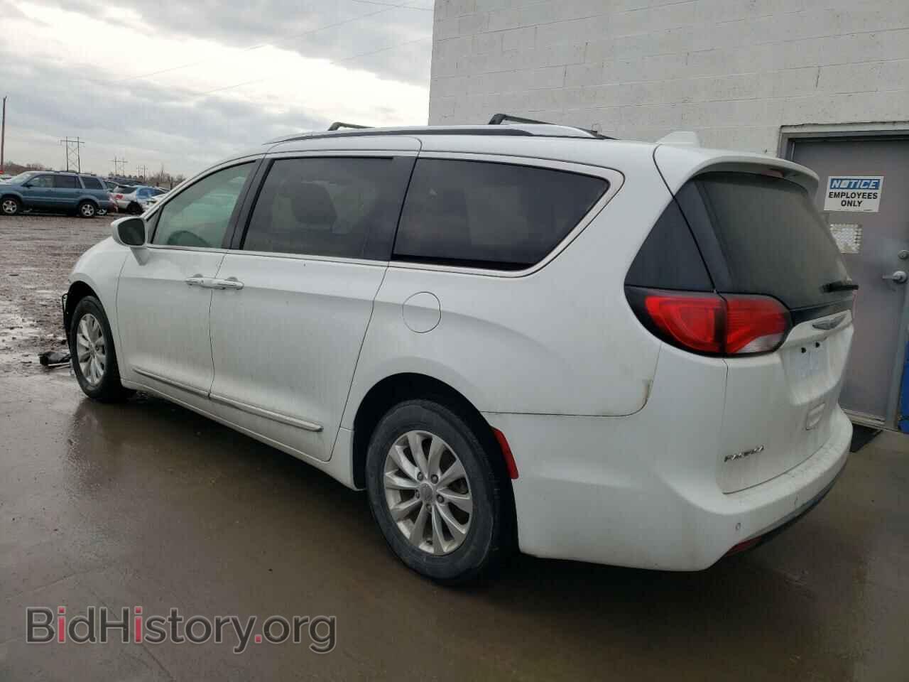 2018 CHRYSLER PACIFICA - VIN: 2C4RC1BG3JR120381 - Фото 2