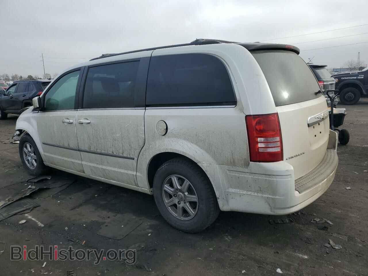 2010 CHRYSLER MINIVAN - VIN: 2A4RR5D11AR216695 - Фото 2