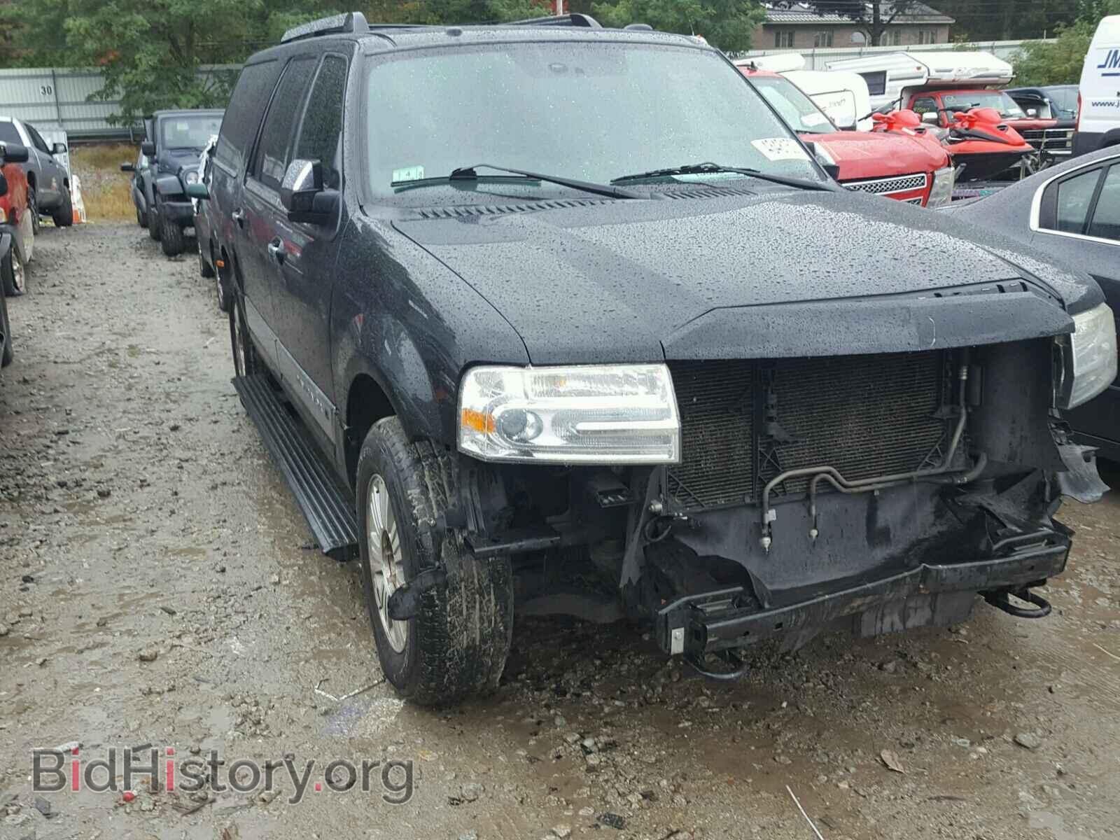 Фотография 5LMJJ3J5XBEJ03485 - LINCOLN NAVIGATOR 2011