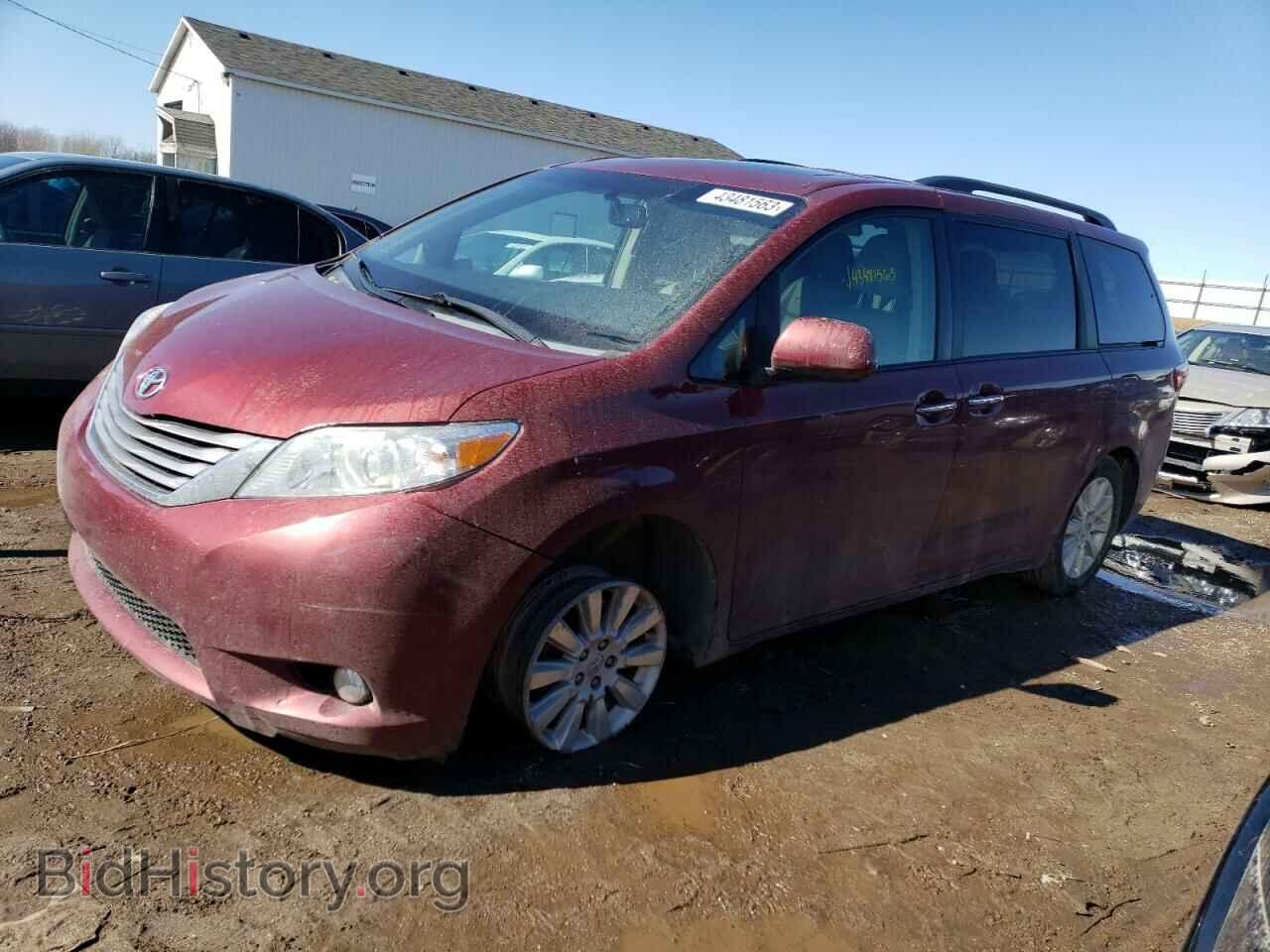 Photo 5TDDK3DC9FS098405 - TOYOTA SIENNA 2015