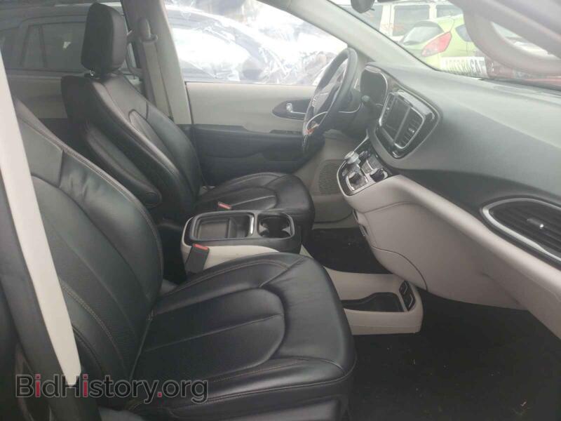 2018 Chrysler PACIFICA (VIN 2C4RC1BG9JR178270) — photo 5 of 10