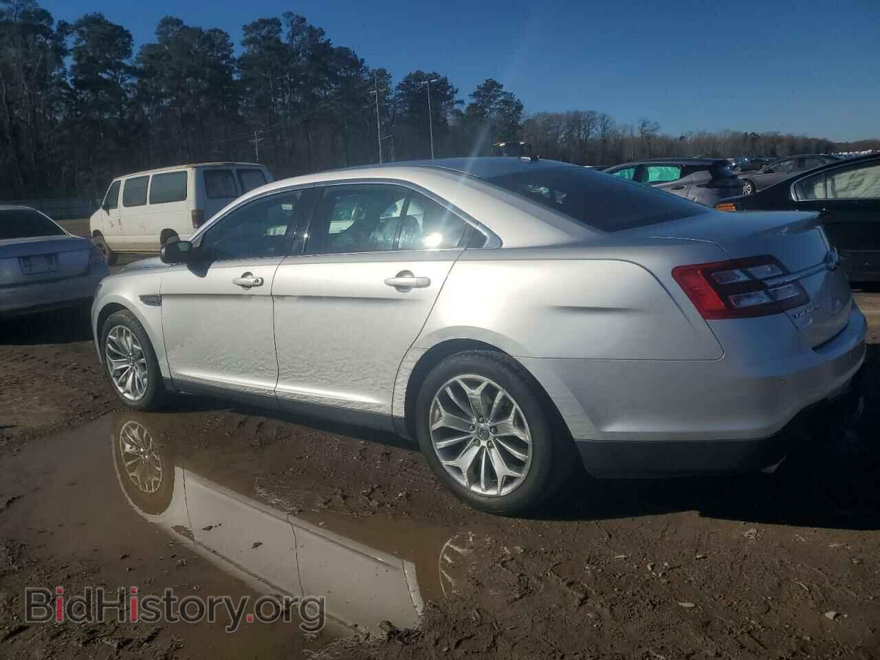 2013 FORD TAURUS - VIN: 1FAHP2F80DG226257 - Фото 2