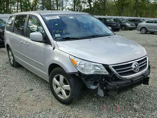 Photo 2V4RW3D12AR360507 - VOLKSWAGEN ROUTAN 2010