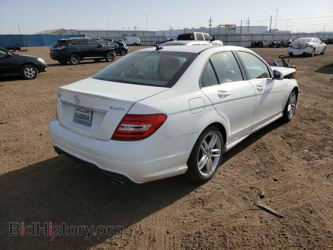 2013 MERCEDES-BENZ C-CLASS - VIN: WDDGF8ABXDR253202 - Фото 4