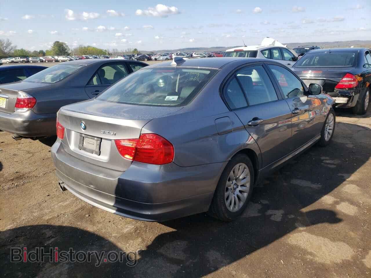2009 BMW 3 SERIES - VIN: WBAPH53589A436031 - Фото 4