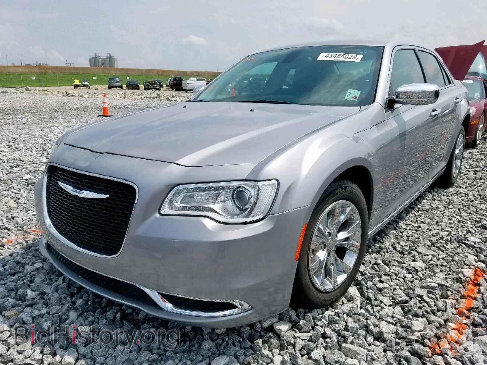 2015 CHRYSLER 300 - VIN: 2C3CCAAG4FH930501 - Фото 2