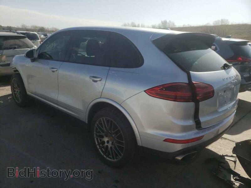 2017 Porsche CAYENNE (VIN WP1AA2A21HKA80789) — photo 3 of 10
