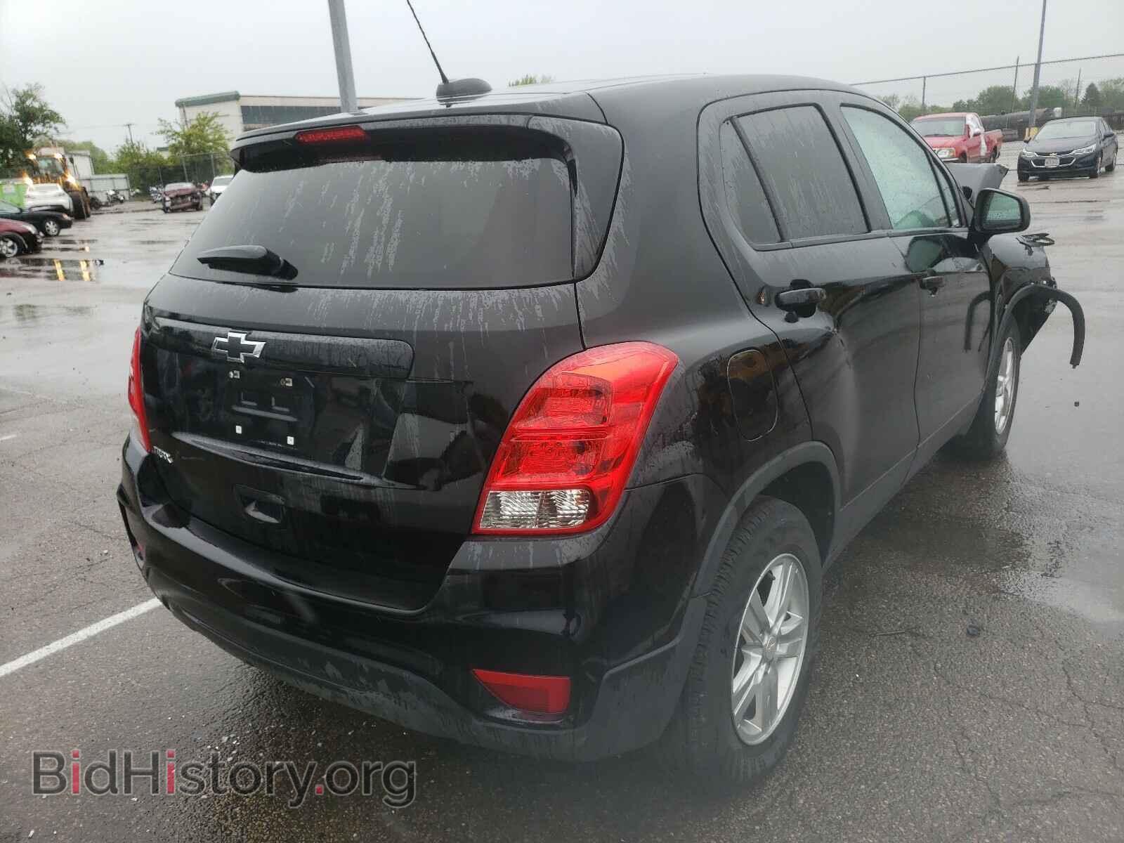2019 CHEVROLET TRAX - VIN: 3GNCJKSB3KL380176 - Фото 4