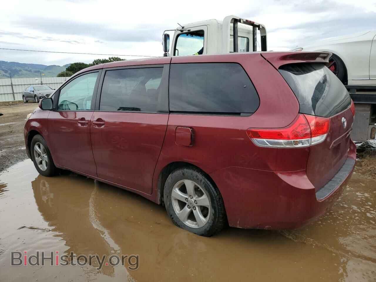 2012 TOYOTA SIENNA - VIN: 5TDKA3DC2CS014981 - Фото 2