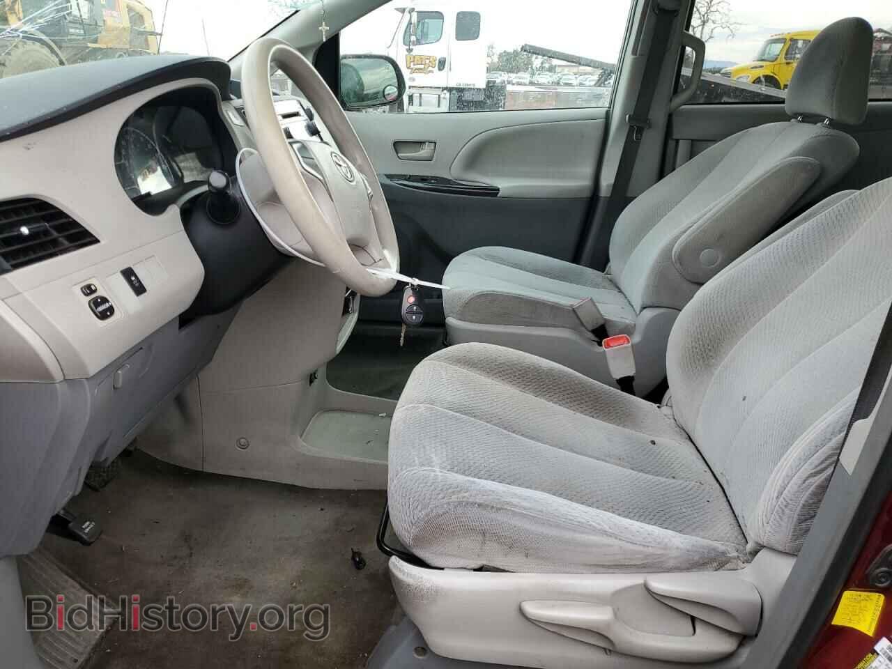 2012 TOYOTA SIENNA - VIN: 5TDKA3DC2CS014981 - Фото 7
