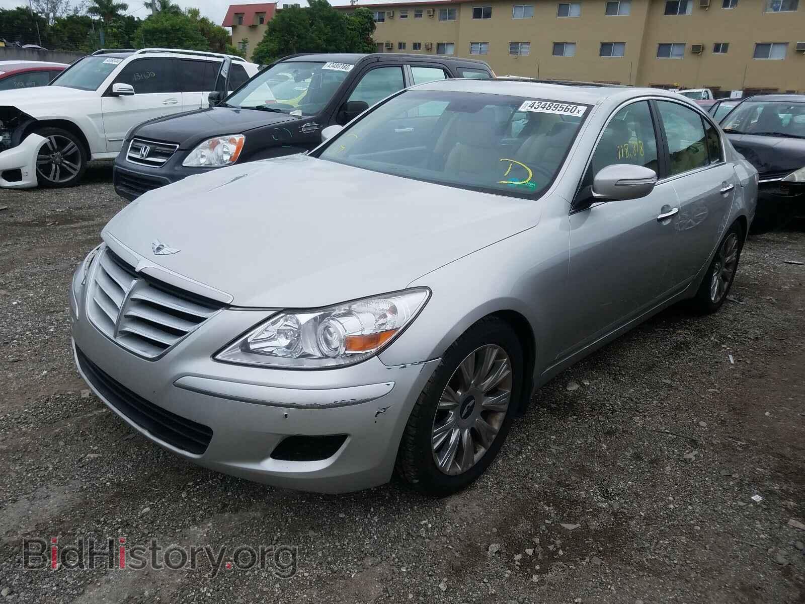 2011 HYUNDAI GENESIS - VIN: KMHGC4DE0BU141306 - Фото 2