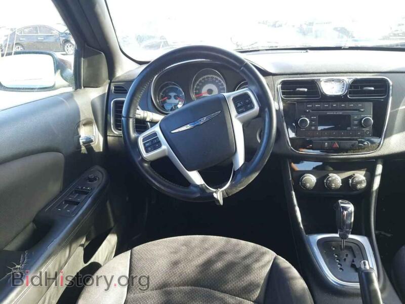 2013 Chrysler 200 (VIN 1C3CCBBB9DN762982) — photo 9 of 10