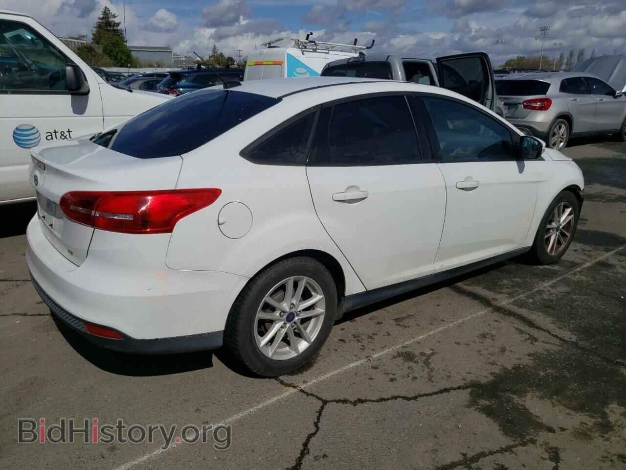 2017 FORD FOCUS - VIN: 1FADP3F29HL247668 - Фото 3