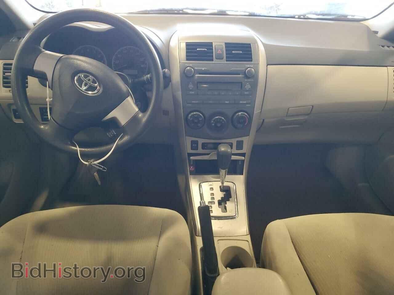 2011 TOYOTA COROLLA - VIN: 2T1BU4EE5BC702946 - Фото 8