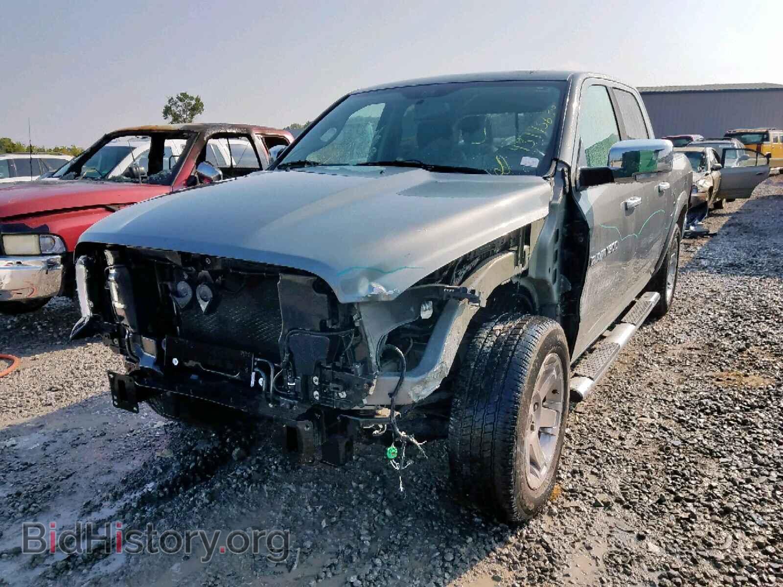 2011 DODGE RAM 1500 - VIN: 1D7RB1CT1BS684082 - Фото 2