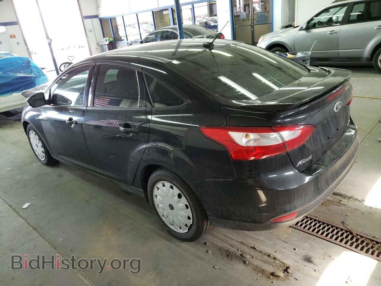 2013 FORD FOCUS - VIN: 1FADP3F22DL178218 - Photo 2
