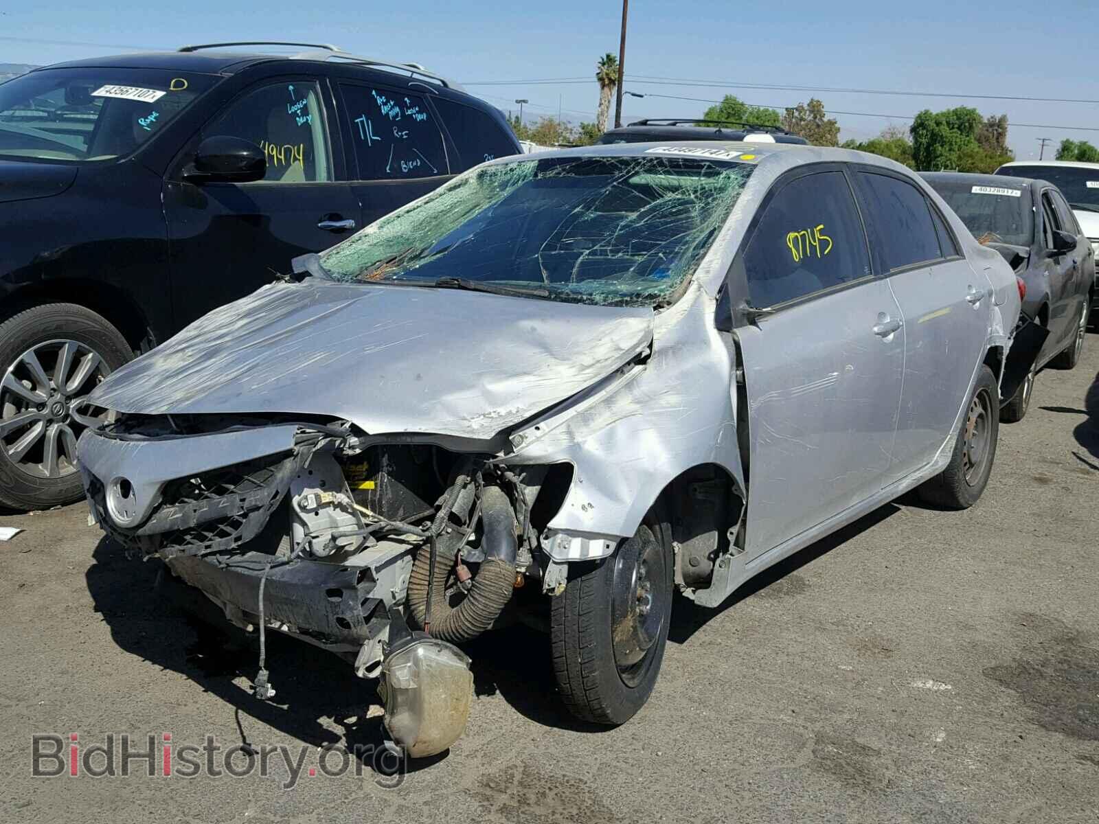 2011 TOYOTA COROLLA BA - VIN: 2T1BU4EE3BC657733 - Фото 2