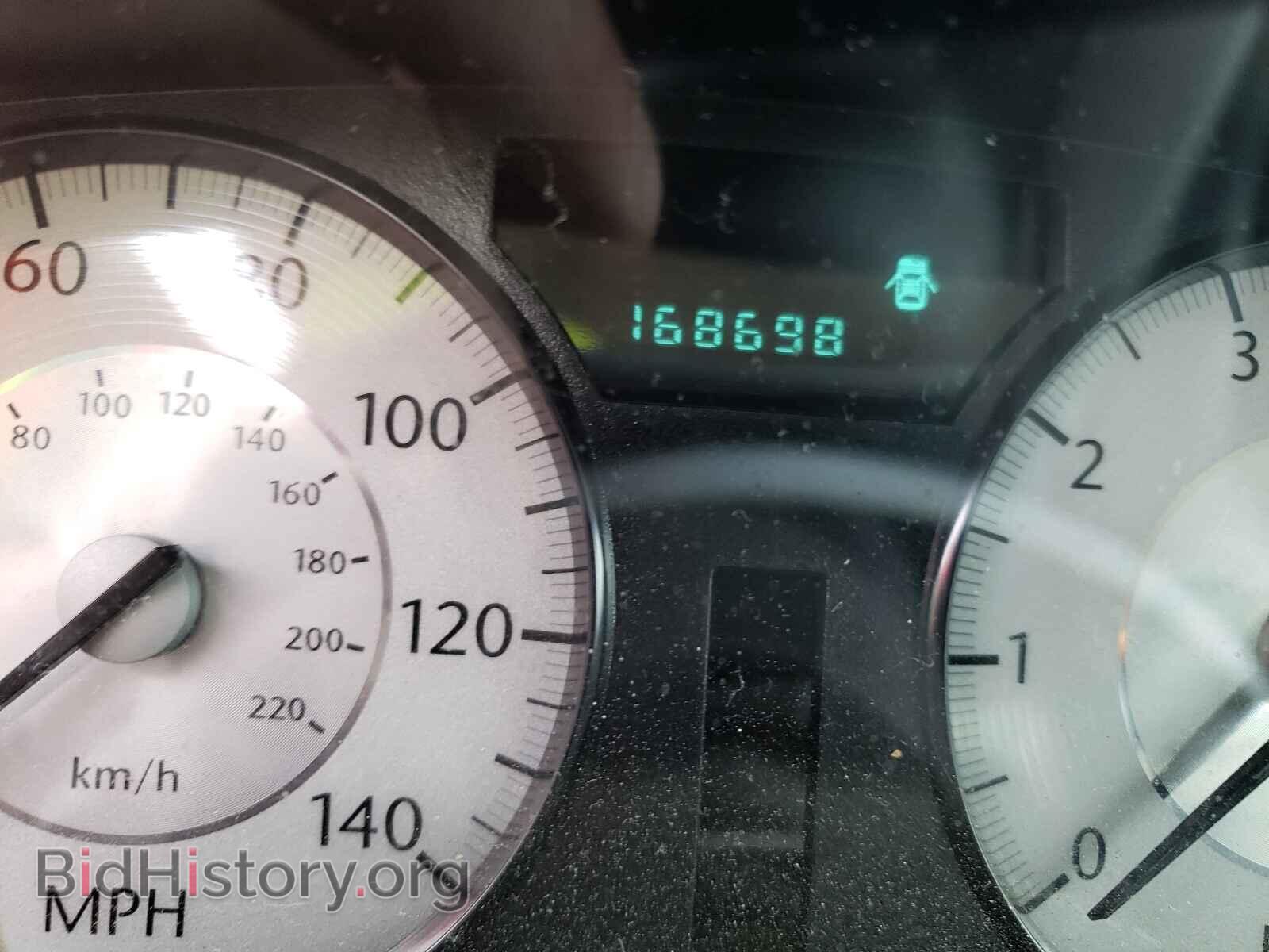 2010 CHRYSLER 300 - VIN: 2C3CA4CD0AH330593 - Фото 8