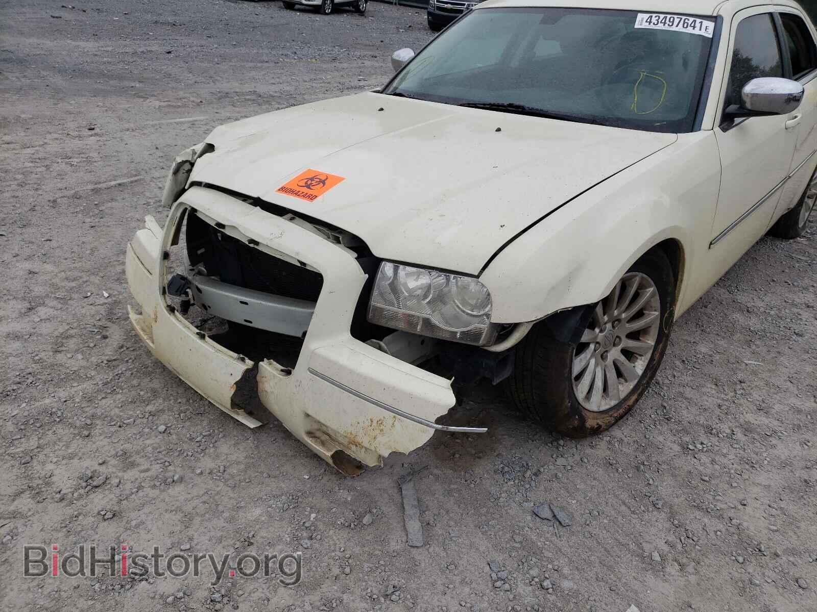 2010 CHRYSLER 300 - VIN: 2C3CA4CD0AH330593 - Фото 9