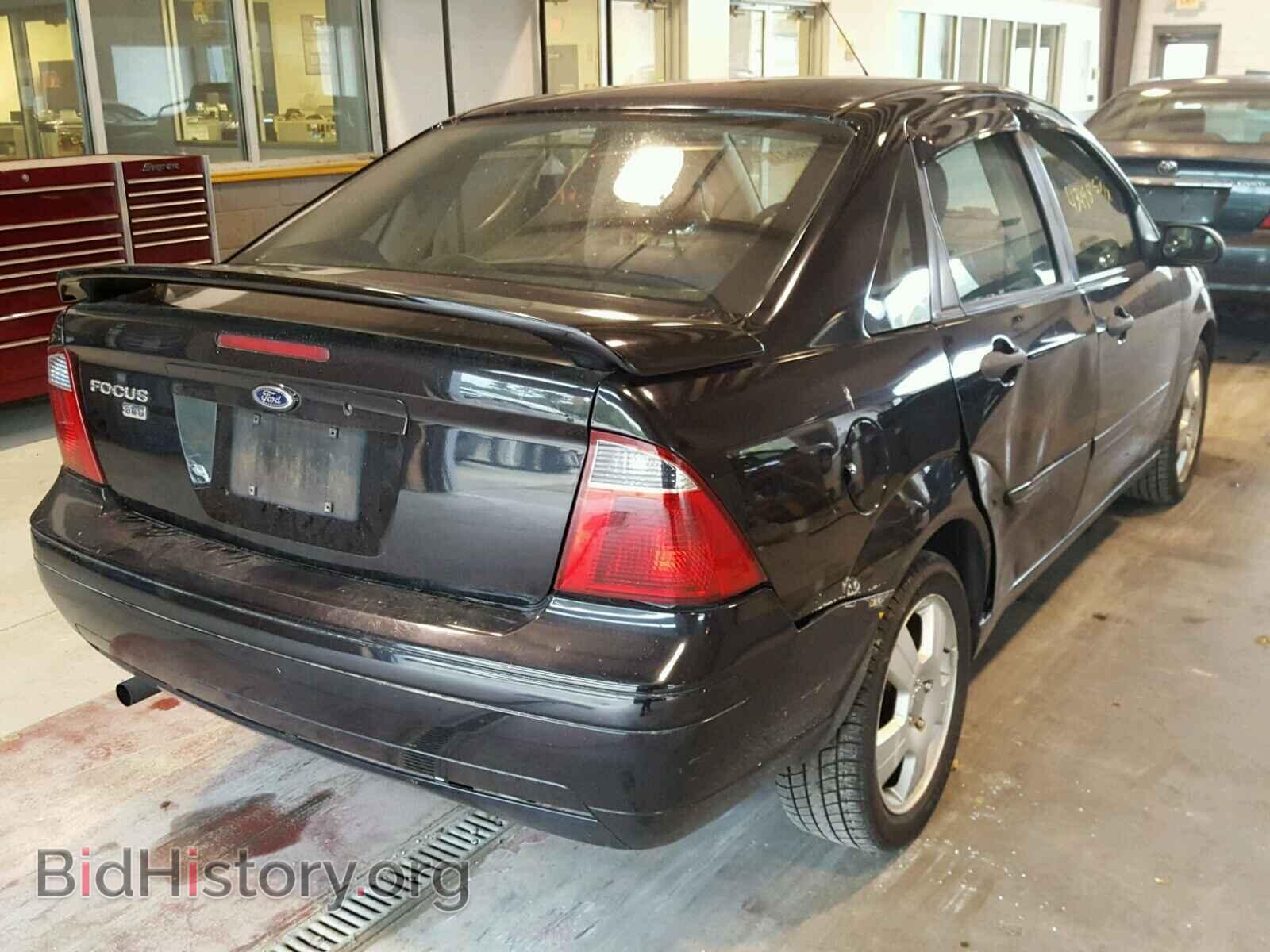 2007 FORD FOCUS - VIN: 1FAHP34N17W342124 - Photo 4