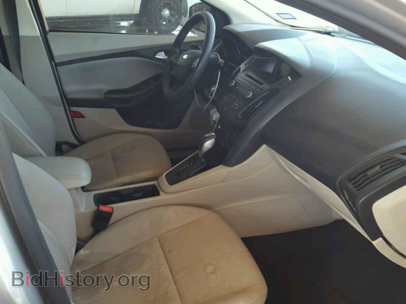 2015 Ford FOCUS (VIN 1FADP3K29FL261136) — фото 5 из 10