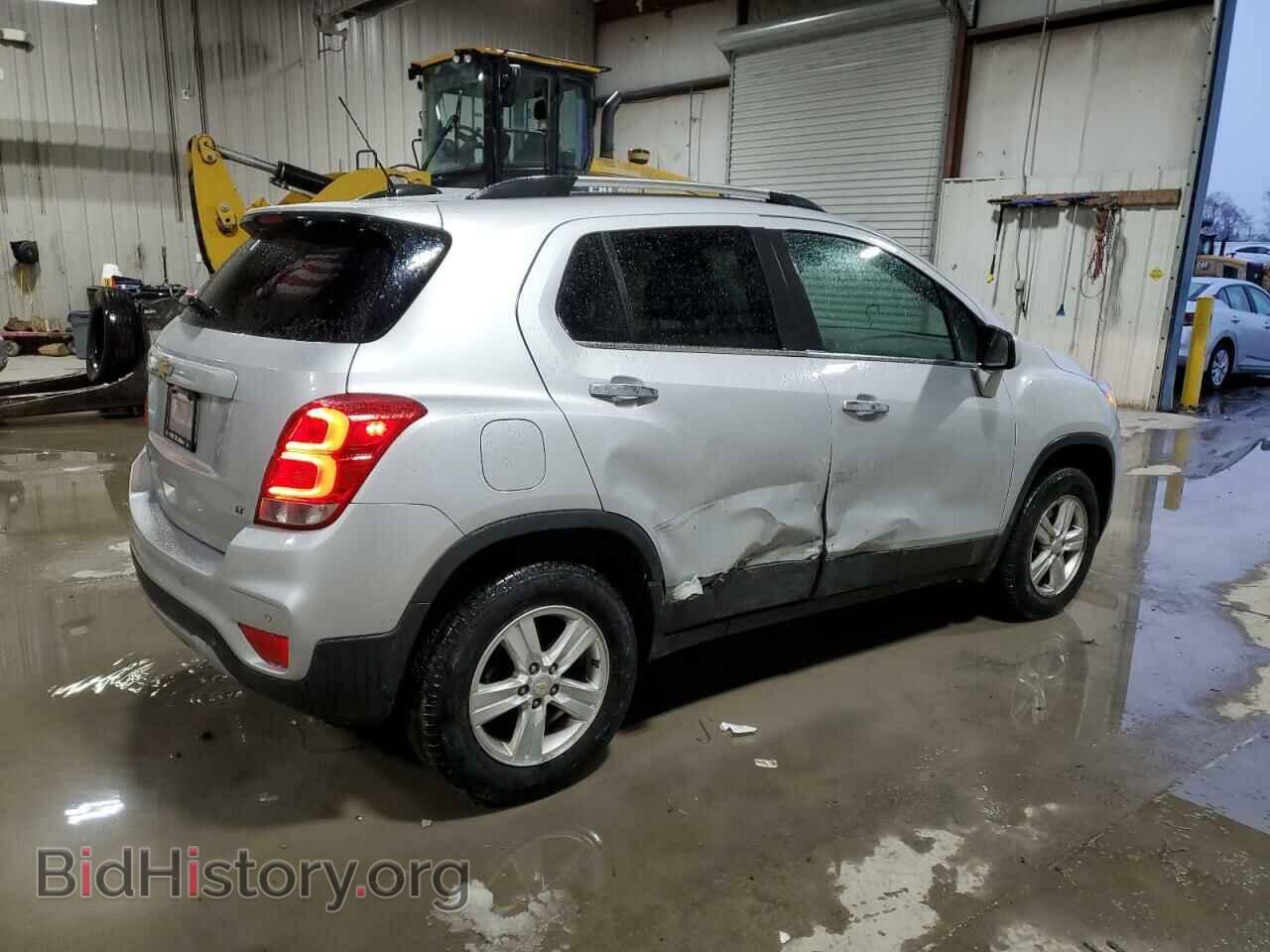 2017 CHEVROLET TRAX - VIN: 3GNCJPSB5HL264208 - Фото 3