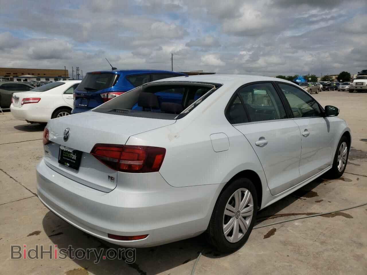 2017 VOLKSWAGEN JETTA - VIN: 3VW2B7AJ9HM376592 - Фото 4