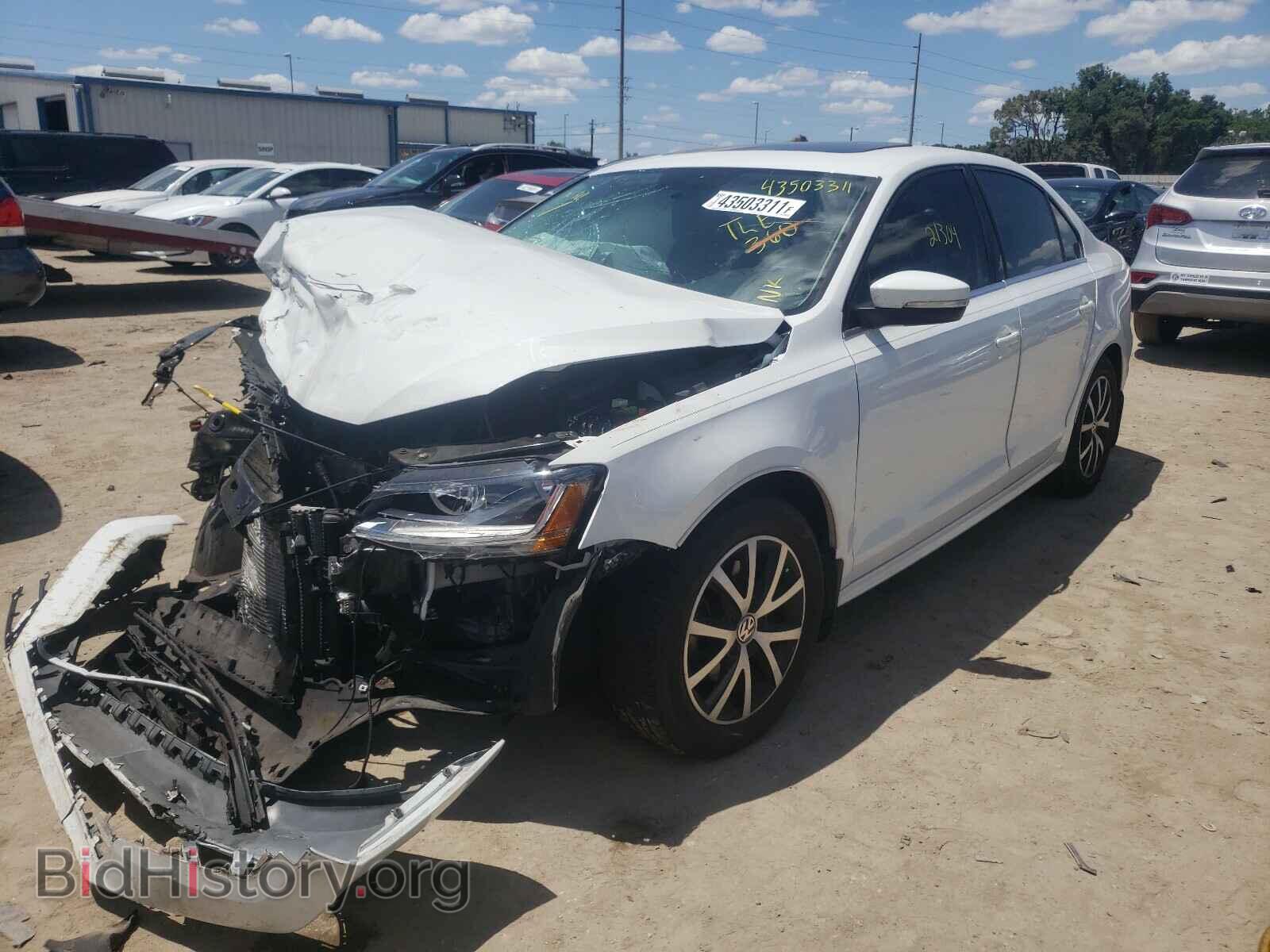 2017 VOLKSWAGEN JETTA - VIN: 3VWDB7AJ2HM210102 - Фото 2