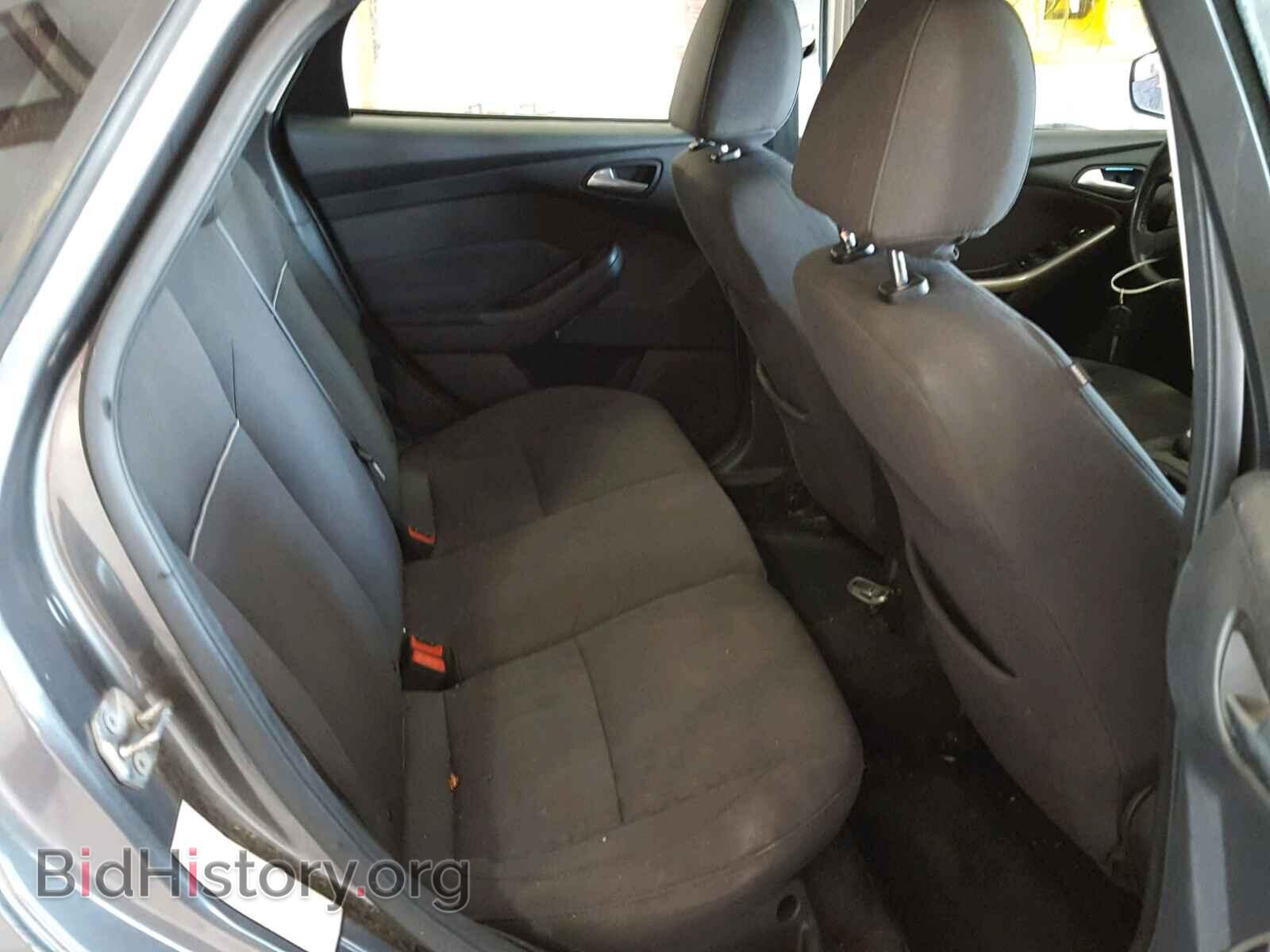 2012 Ford FOCUS (VIN 1FAHP3H26CL394425) — photo 6 of 10