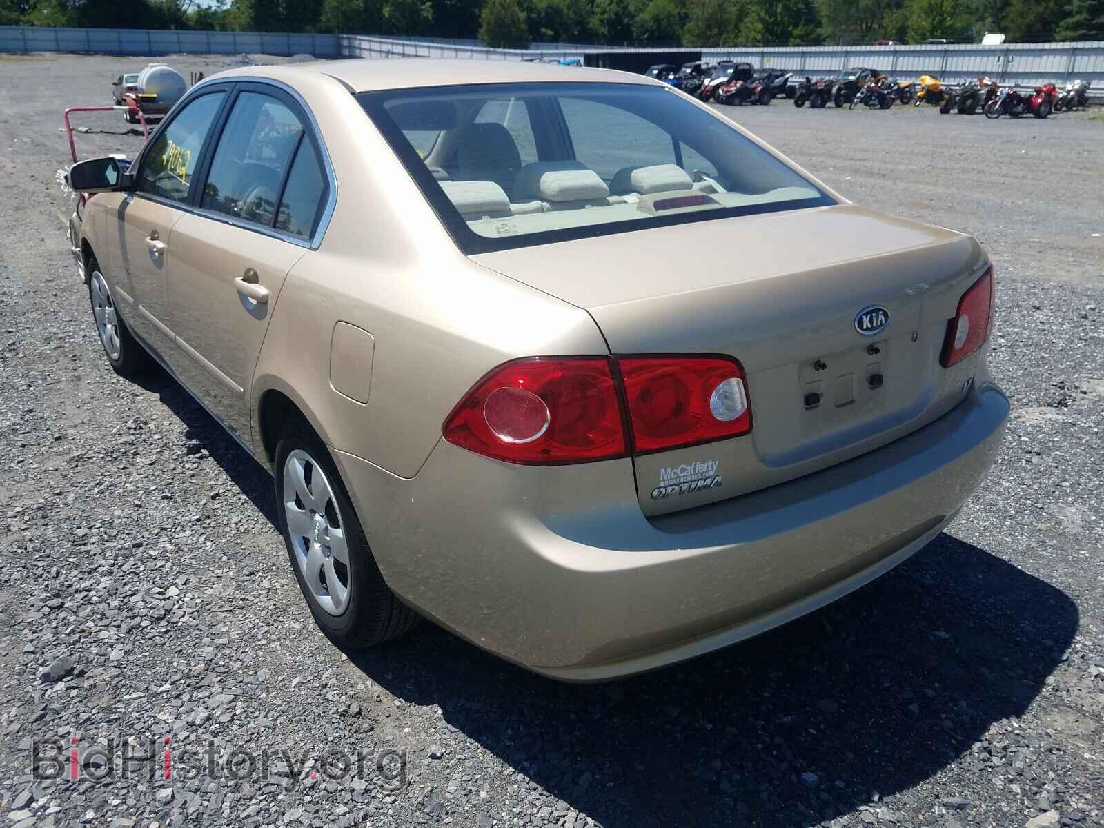 2008 KIA OPTIMA - VIN: KNAGE123885199985 - Фото 3