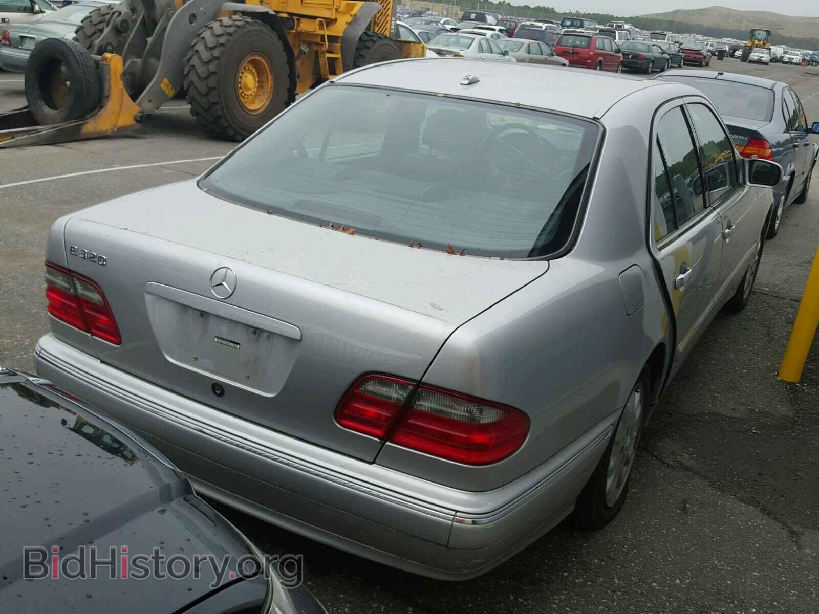2000 MERCEDES-BENZ E 320 - VIN: WDBJF65J8YB168331 - Фото 4